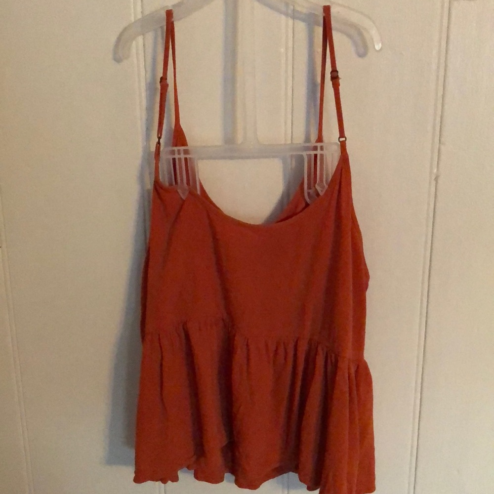 Women’s Rush top rust color